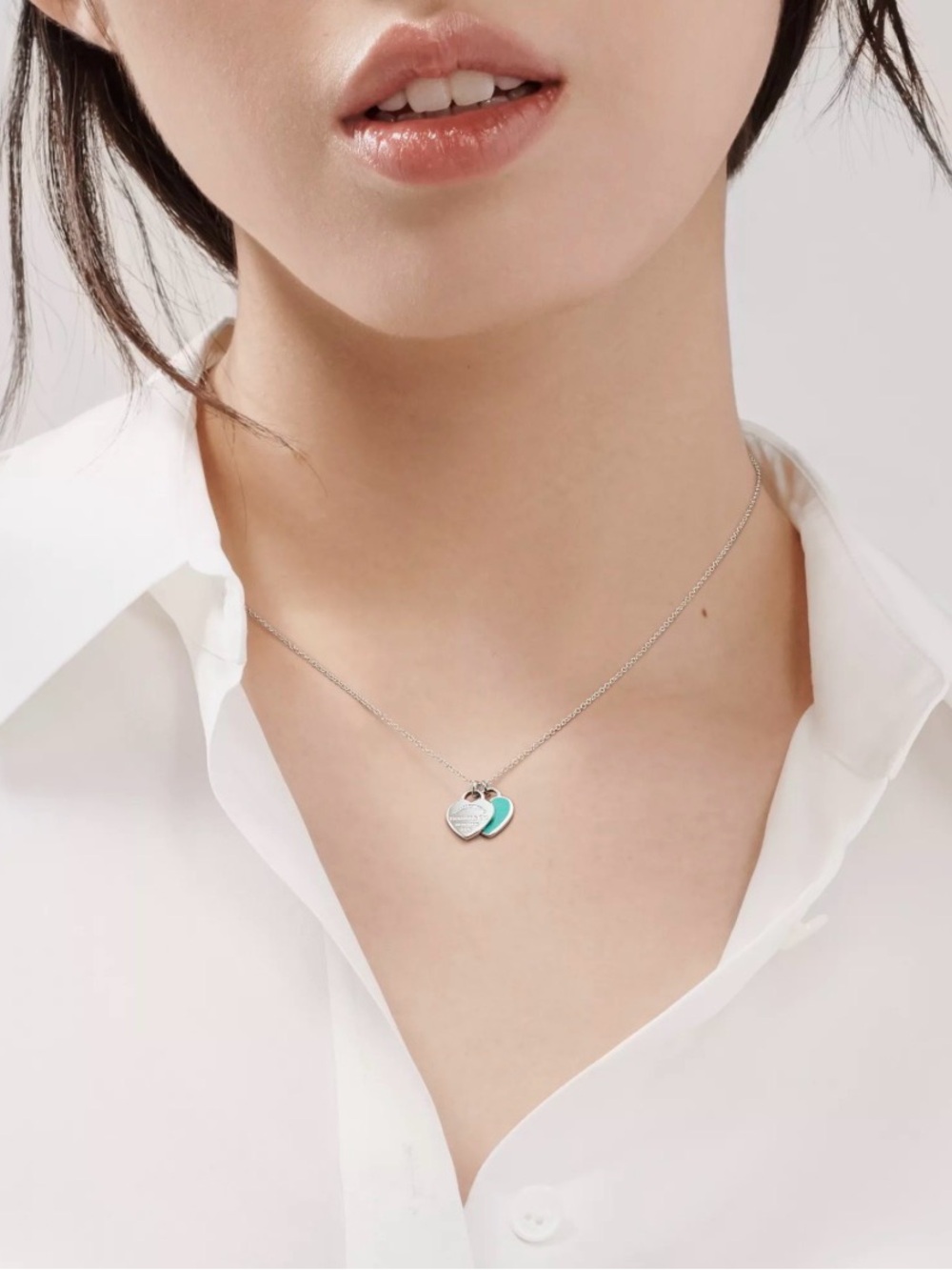 Tiffany & Co. Return to Tiffany “Tiffany Blue” Double Heart Tag Pendant, Mini - Picture 10 of 10